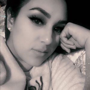 Meet your Posher, Mayra